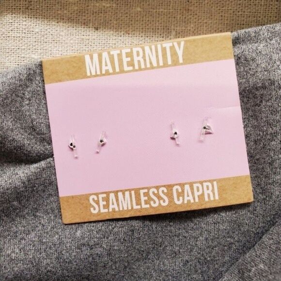 Feathers Maternity Capri Leggings Size S - Picture 6 of 6